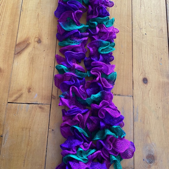 Brightly coloured ladies scarf - Picture 3 of 3